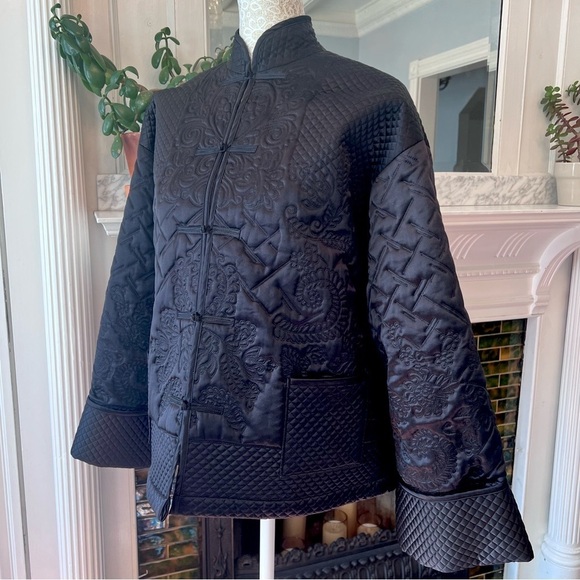 VINTAGE VICTORIA’S SECRET 100% Black Silk Asian Motif Kimono Jacket OSFM - Picture 3 of 13